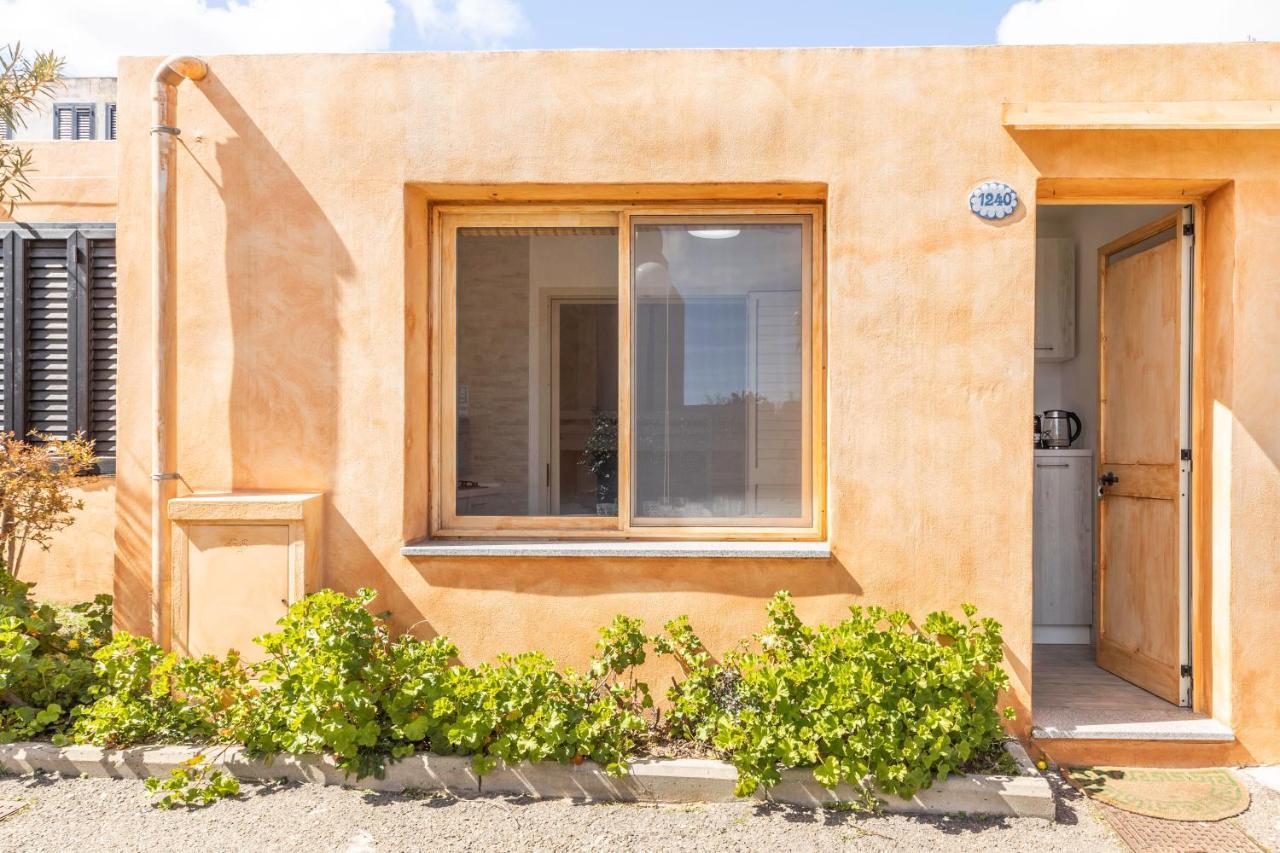 Free Beach 1240 - 50 Mt From The Beach Costa Rei Exterior photo